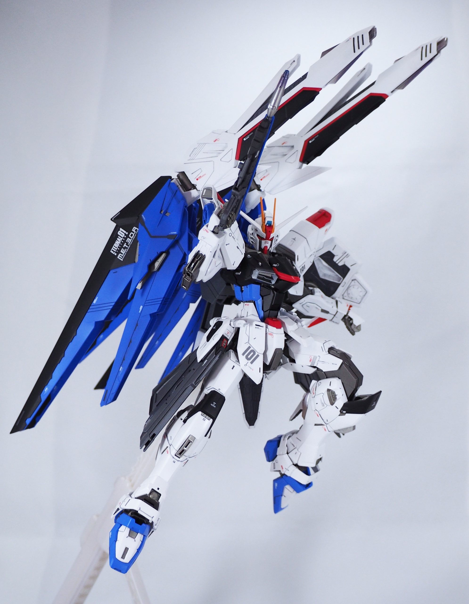 MG　フリーダムガンダム　Ver.2.0【訳あり】