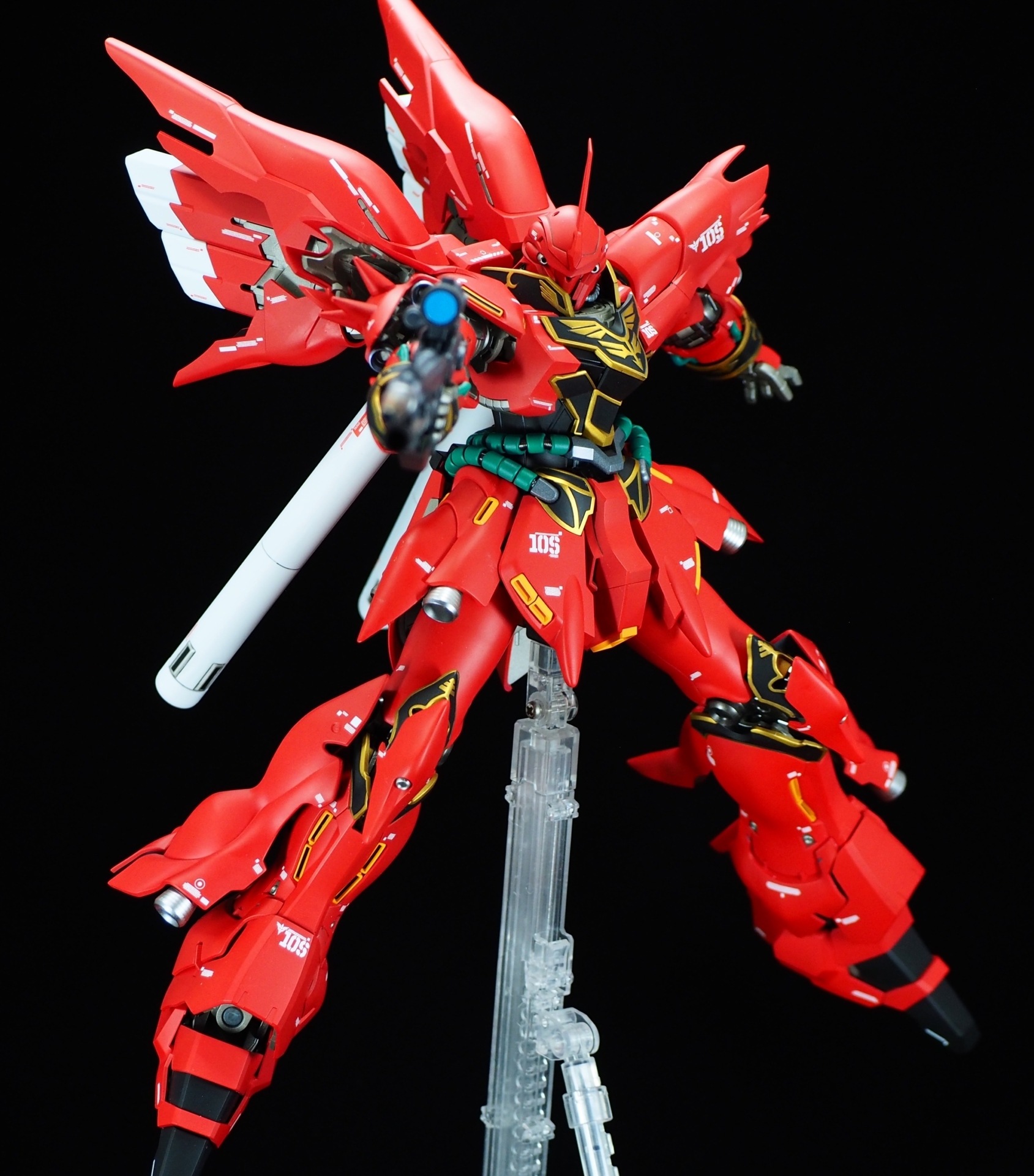 ガンプラ MG 1/100 シナンジュ 塗装完成品 - プラモデル